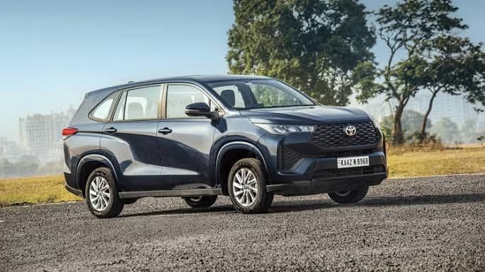 Toyota Innova Hycross Premium SUV available for rent with EasyCab Jodhpur