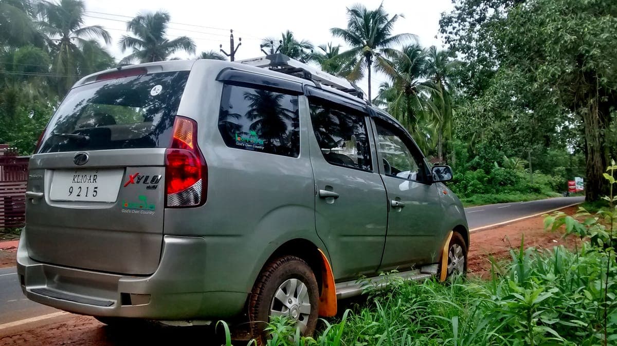 Mahindra Xylo SUV available for rent with EasyCab Jodhpur