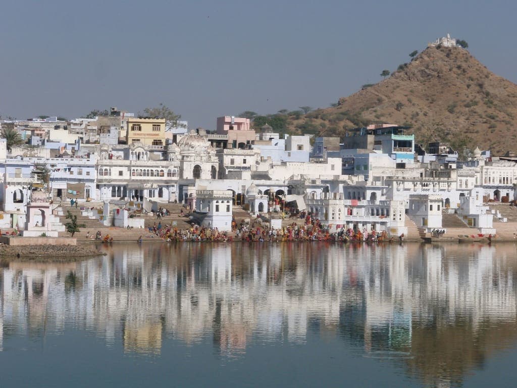 Bathing ghats on Pushkar Lake, Rajasthan